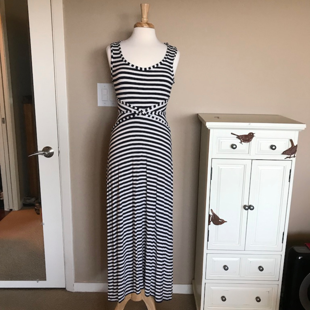 Max Studio maxi dress